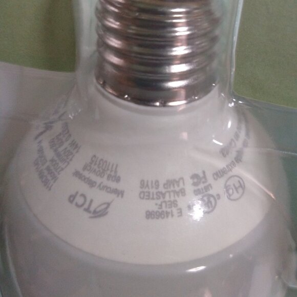 TCP DuraBright G25 14 watts 800 lumens Soft White - Picture 3 of 4